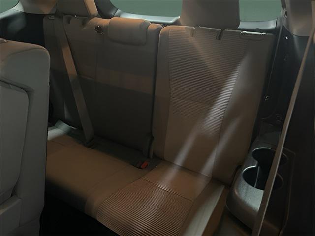 used 2021 Toyota Highlander car, priced at $25,999