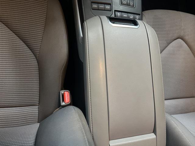 used 2021 Toyota Highlander car, priced at $26,495