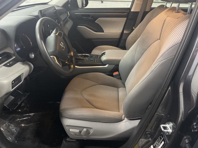 used 2021 Toyota Highlander car, priced at $26,495