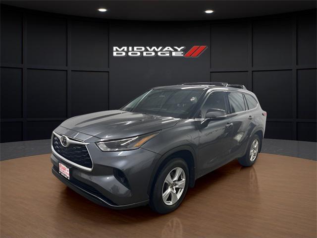 used 2021 Toyota Highlander car, priced at $25,999