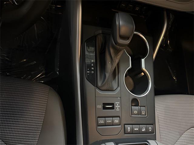 used 2021 Toyota Highlander car, priced at $25,999