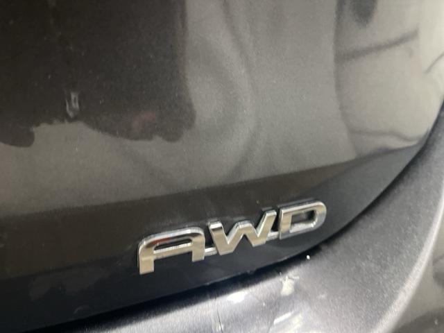 used 2021 Toyota Highlander car, priced at $26,495