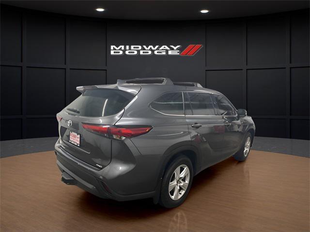 used 2021 Toyota Highlander car, priced at $25,999
