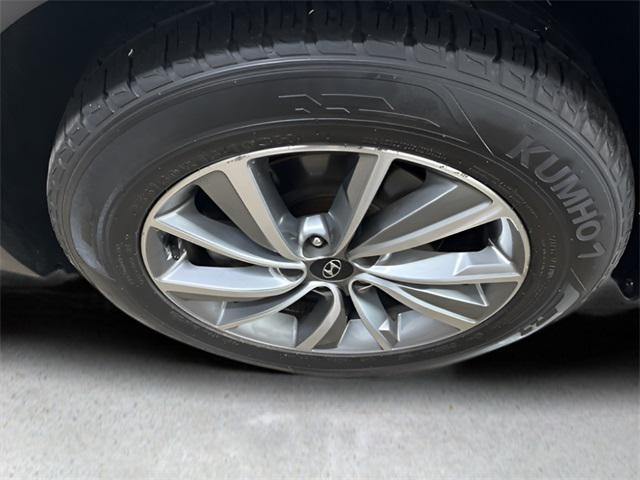 used 2019 Hyundai Santa Fe car, priced at $17,949