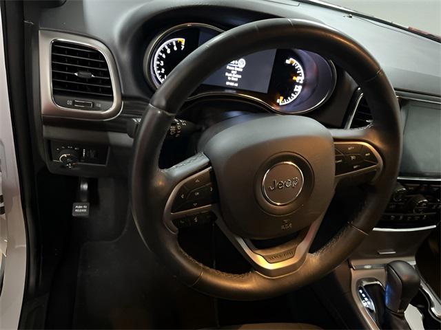 used 2019 Jeep Grand Cherokee car, priced at $16,949