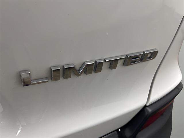 used 2020 Jeep Cherokee car, priced at $22,949