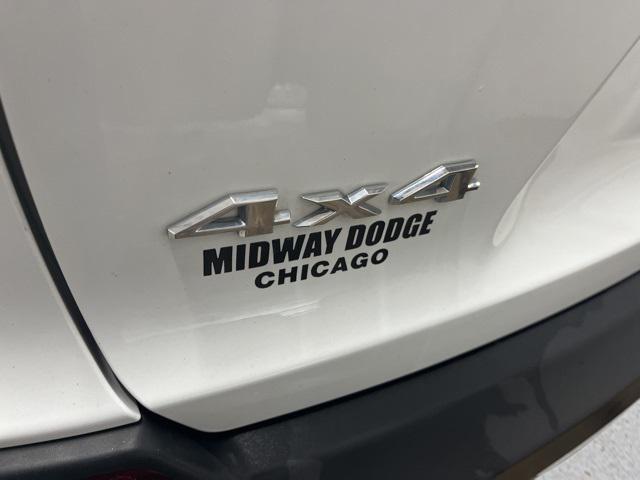 used 2020 Jeep Cherokee car, priced at $22,949