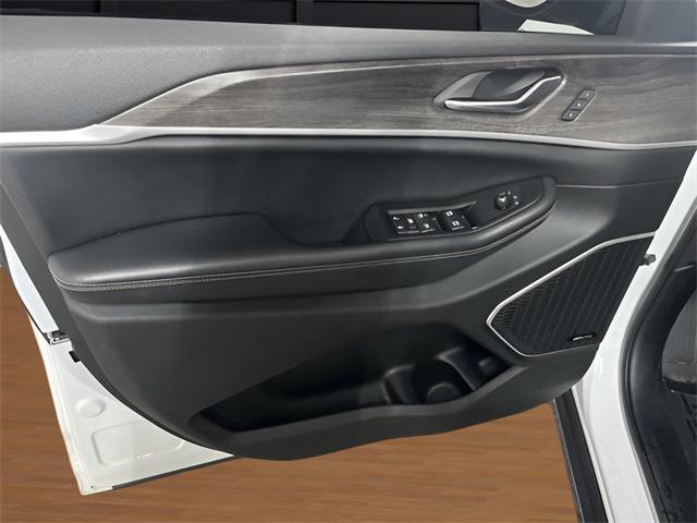 used 2022 Jeep Grand Cherokee 4xe car, priced at $26,949