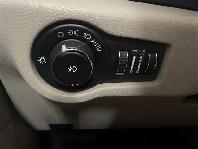 used 2022 Chrysler Pacifica car, priced at $20,949