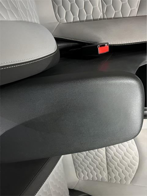 used 2021 Chevrolet Equinox car, priced at $18,949