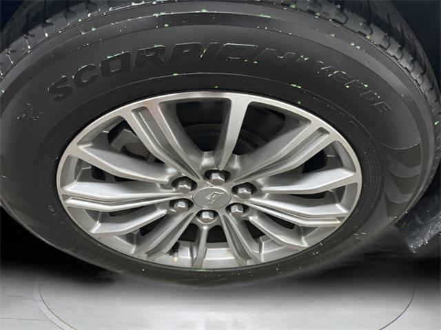 used 2017 Cadillac XT5 car, priced at $16,995