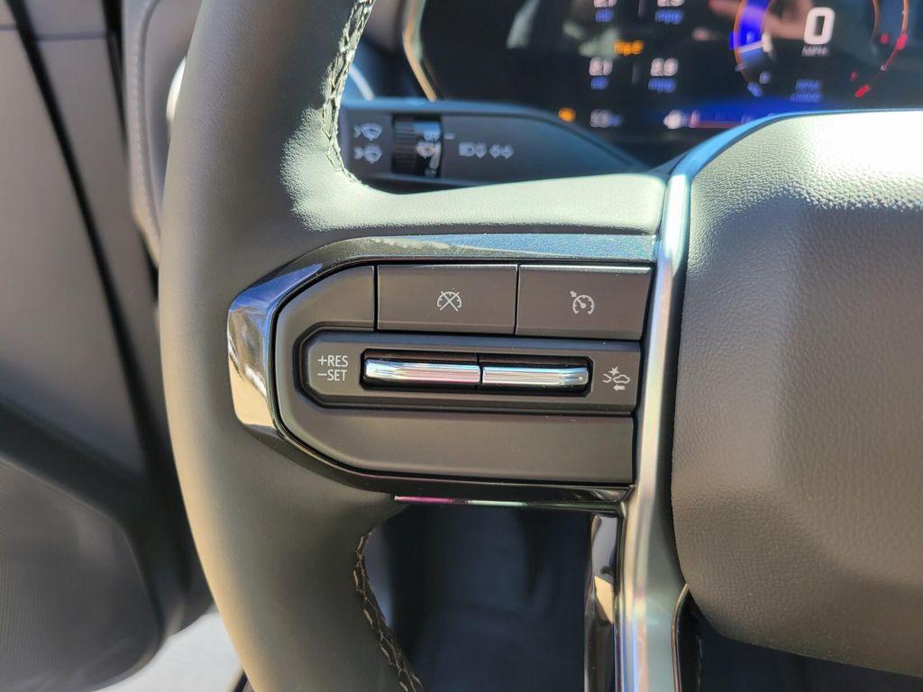 new 2025 Chevrolet Colorado car, priced at $40,020