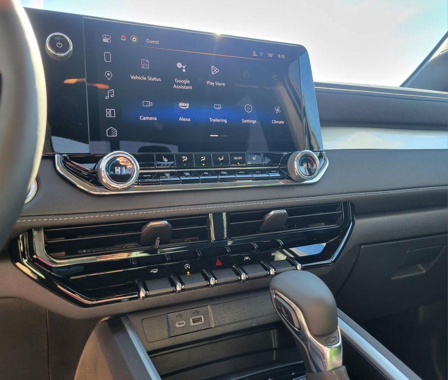 new 2025 Chevrolet Colorado car, priced at $40,020