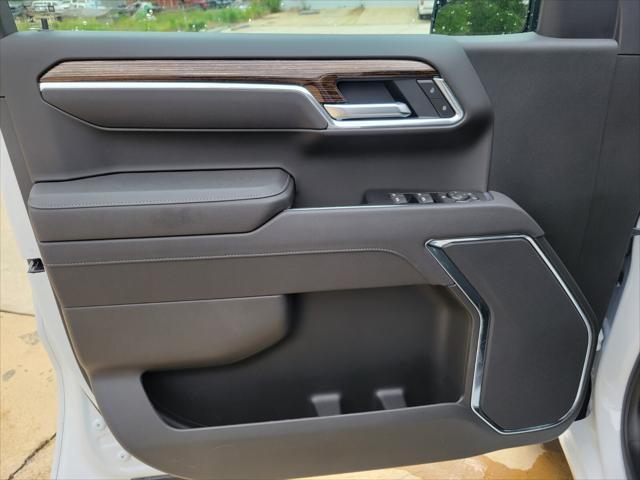 new 2025 GMC Sierra 1500 car, priced at $48,895
