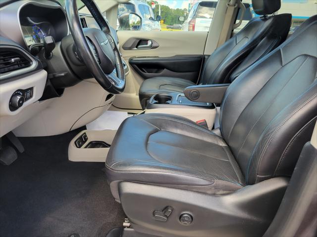 used 2021 Chrysler Pacifica Hybrid car, priced at $22,987