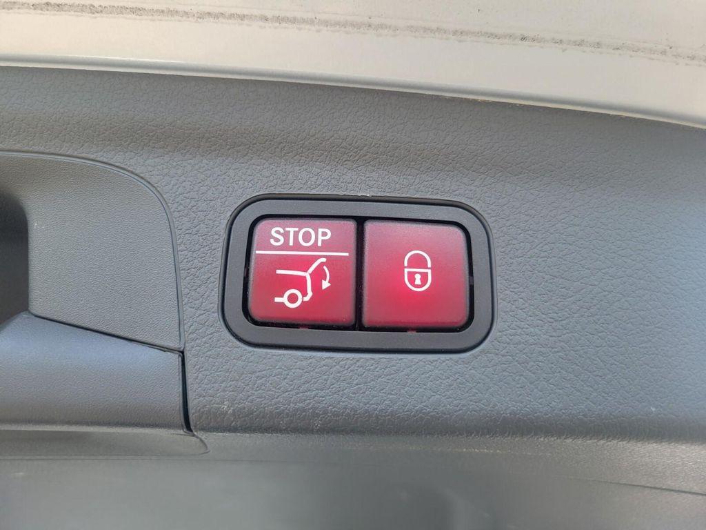 used 2020 Mercedes-Benz GLE 350 car, priced at $30,687