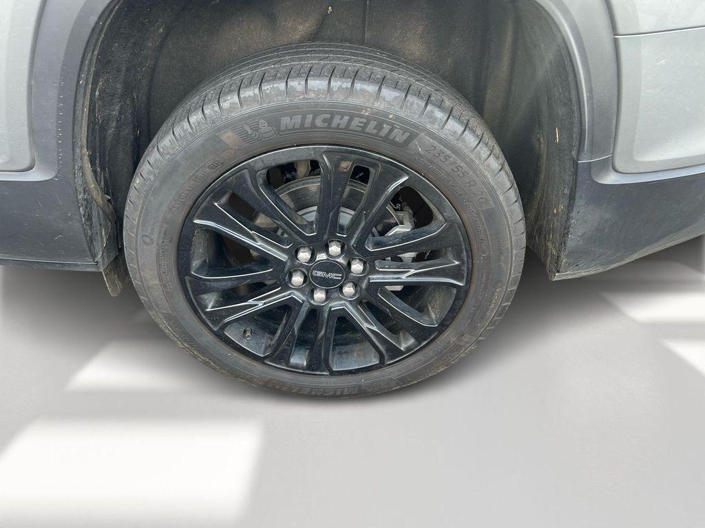 used 2023 GMC Acadia car, priced at $30,900