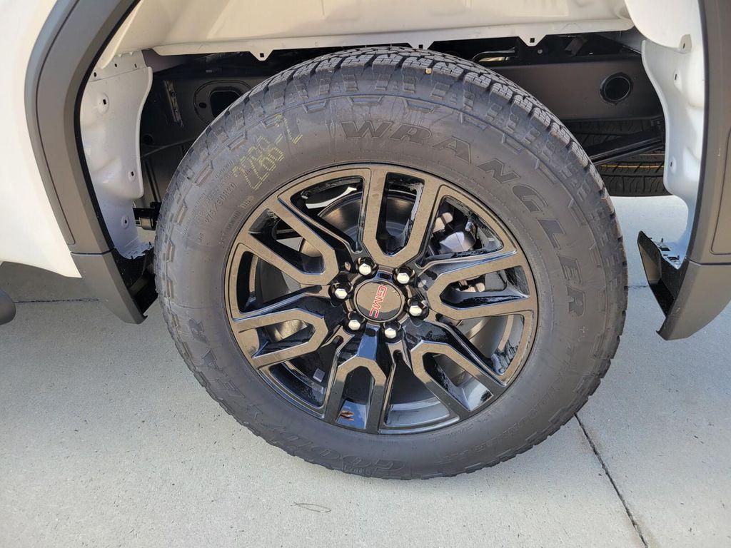 new 2026 GMC Sierra 1500 car, priced at $45,205