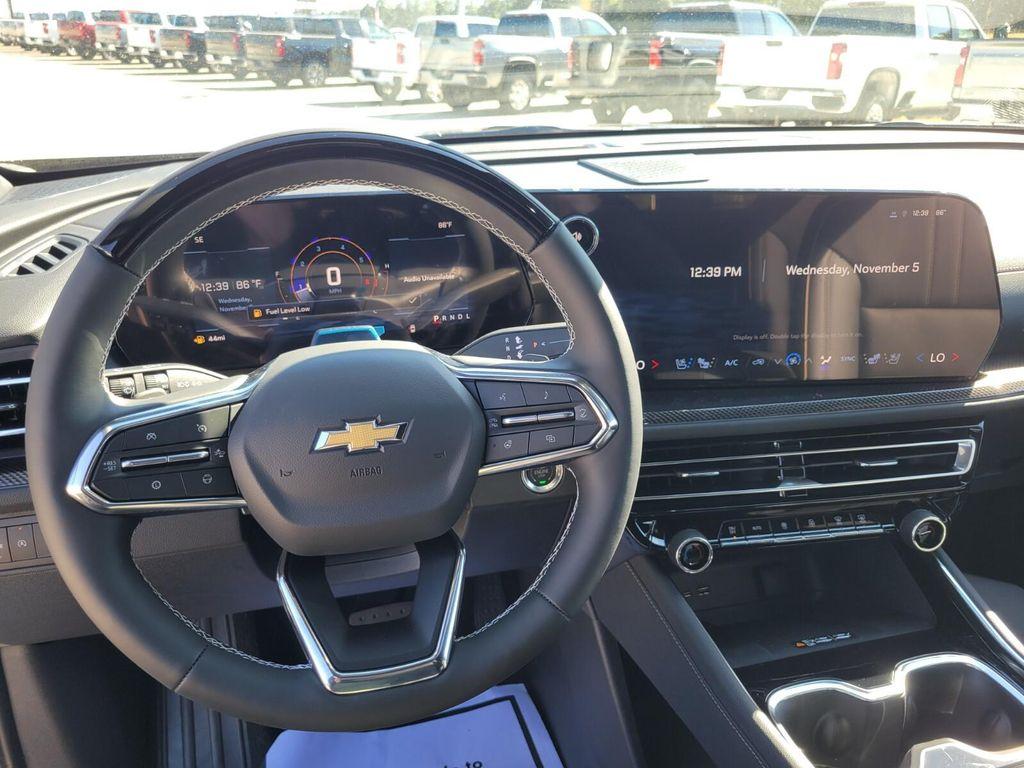 new 2026 Chevrolet Traverse car, priced at $56,665