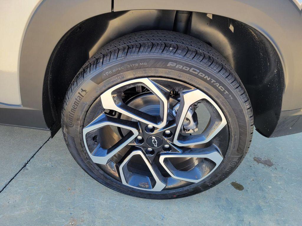 new 2026 Chevrolet Trax car, priced at $27,490