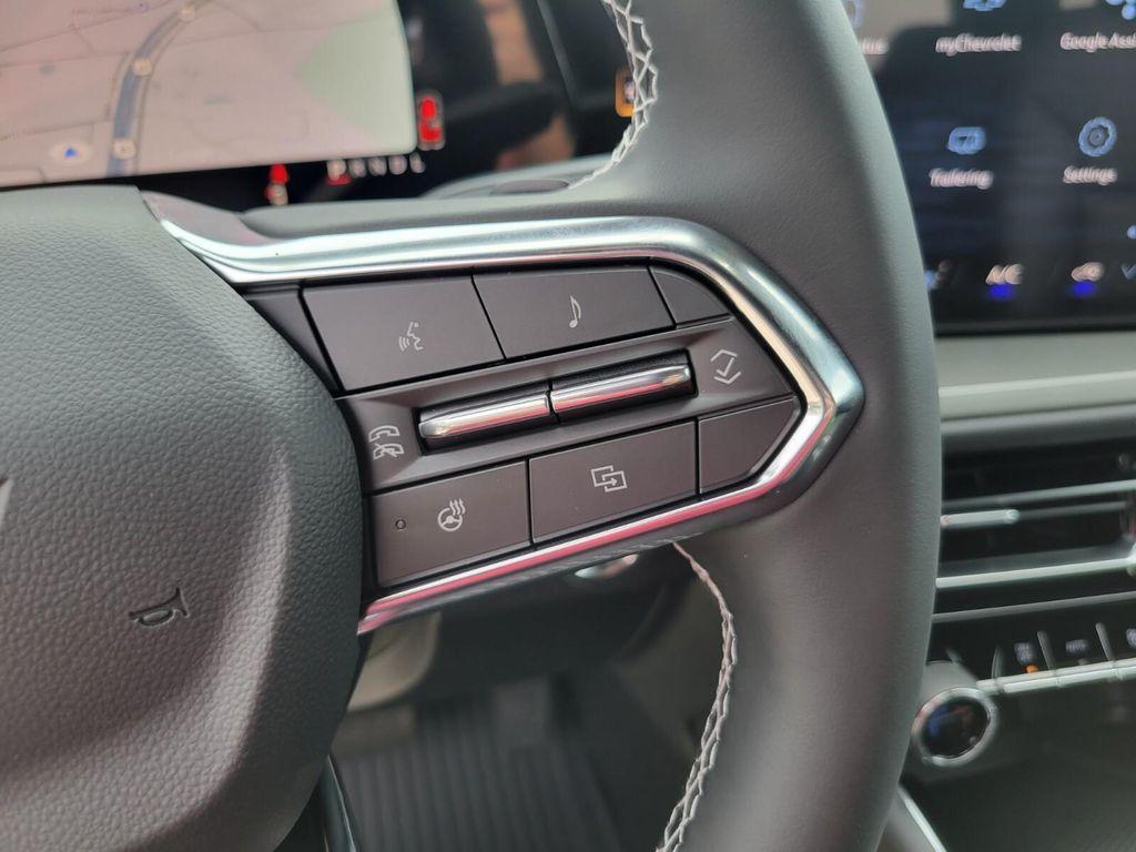 new 2026 Chevrolet Traverse car, priced at $43,600