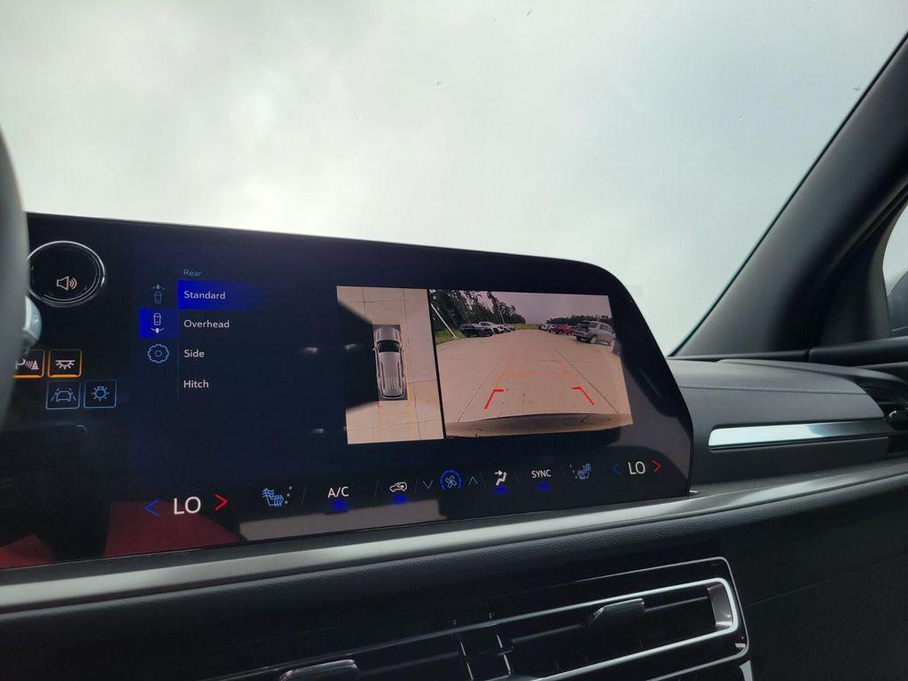 new 2026 Chevrolet Traverse car, priced at $43,600