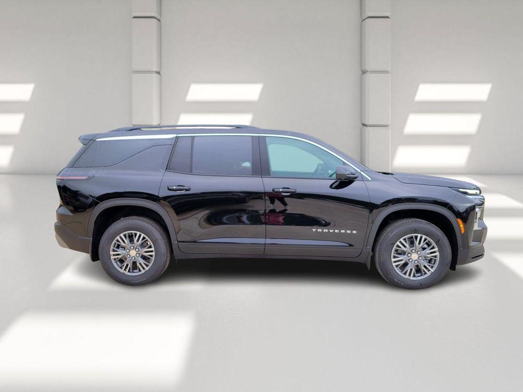 new 2026 Chevrolet Traverse car, priced at $43,600