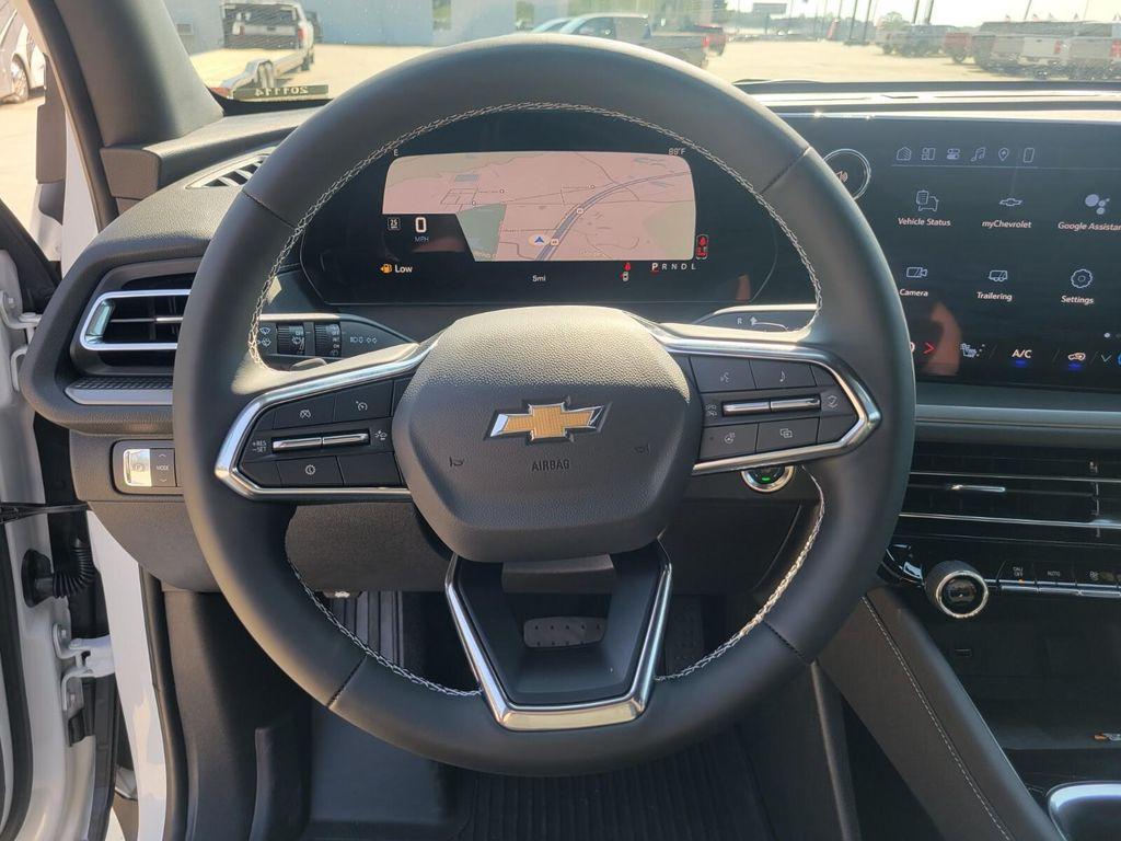 new 2026 Chevrolet Traverse car, priced at $43,600