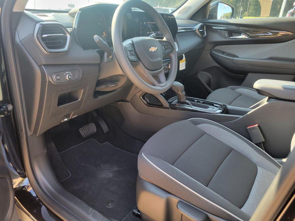 new 2026 Chevrolet TrailBlazer car, priced at $25,285