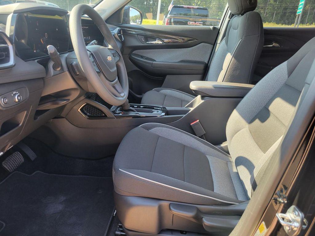 new 2026 Chevrolet TrailBlazer car, priced at $25,285