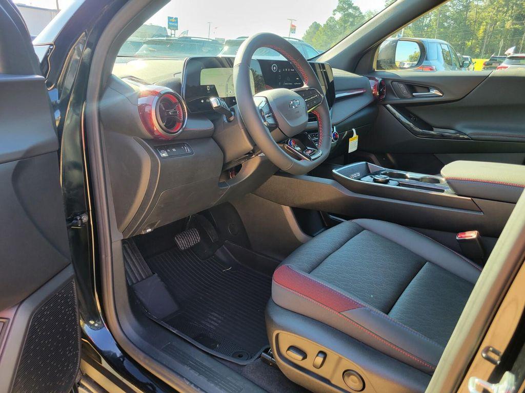 new 2026 Chevrolet Equinox car, priced at $33,170