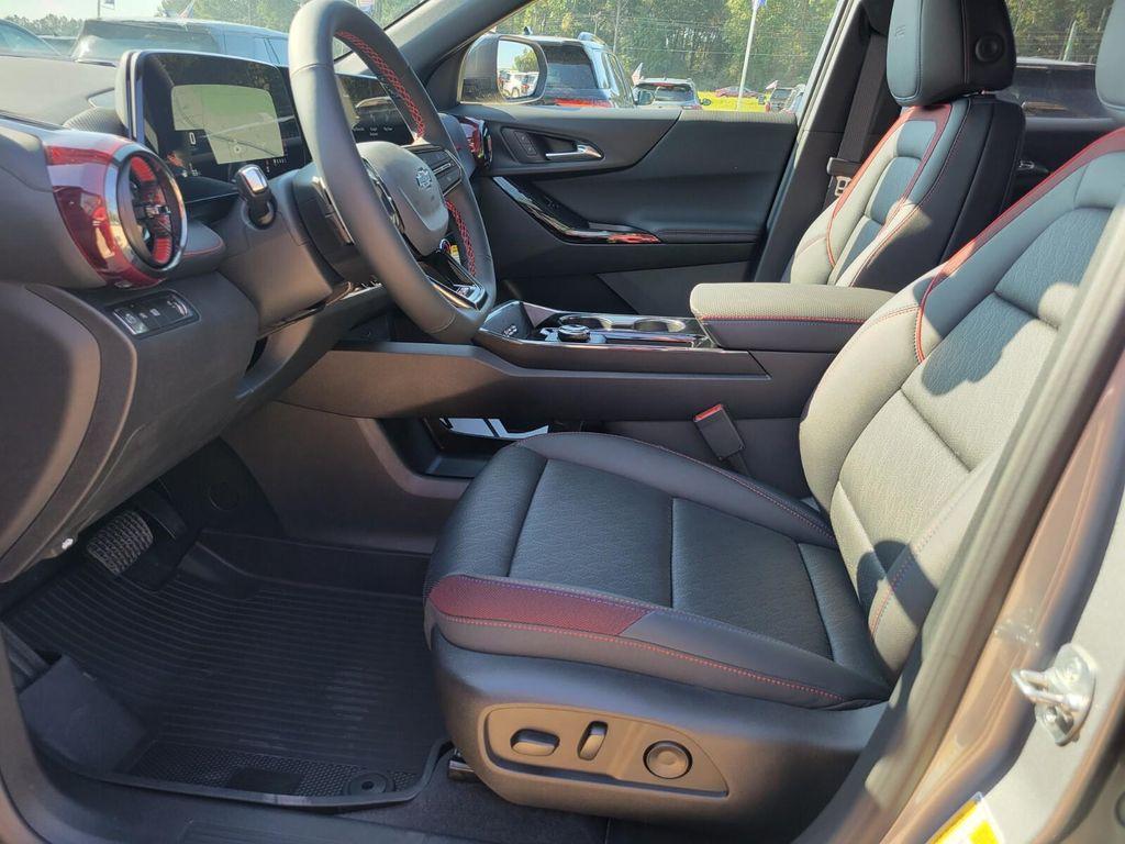 new 2026 Chevrolet Equinox car, priced at $33,170
