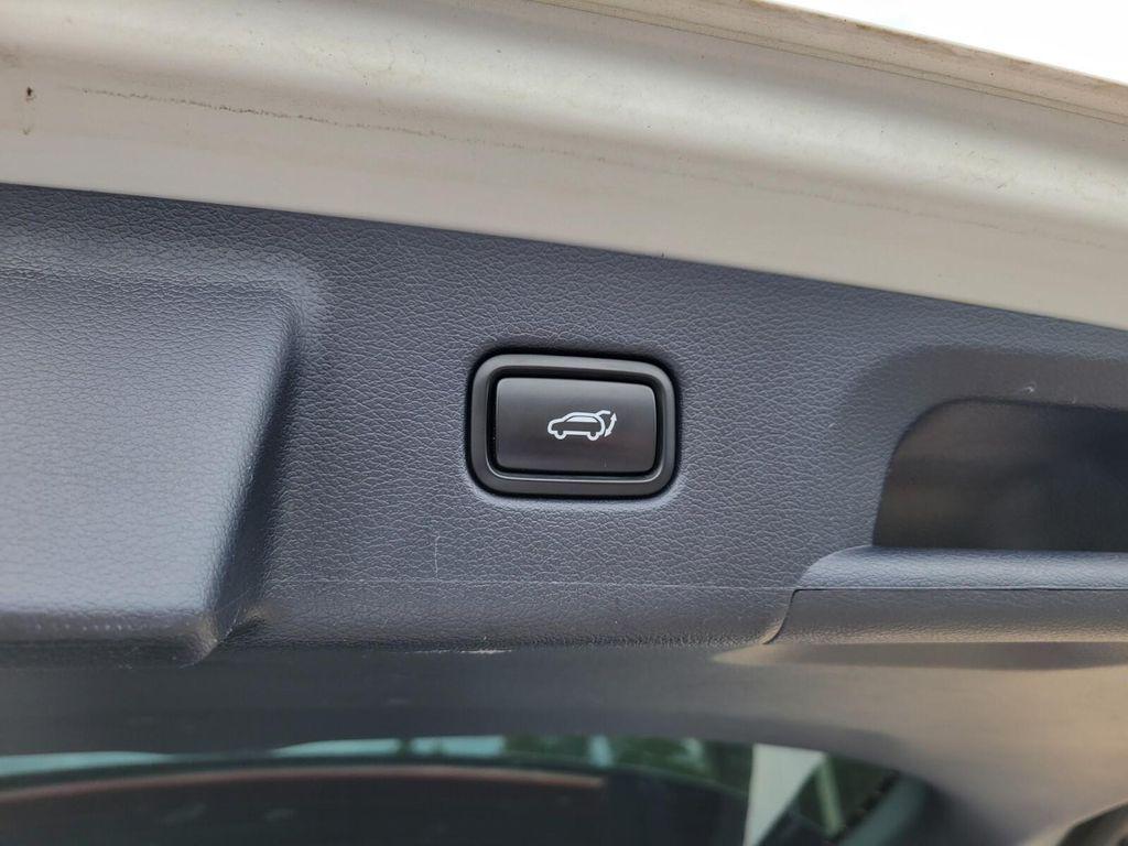 used 2022 Hyundai Palisade car, priced at $28,900