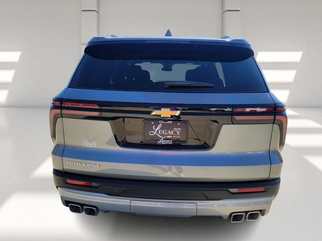 new 2026 Chevrolet Traverse car, priced at $40,825
