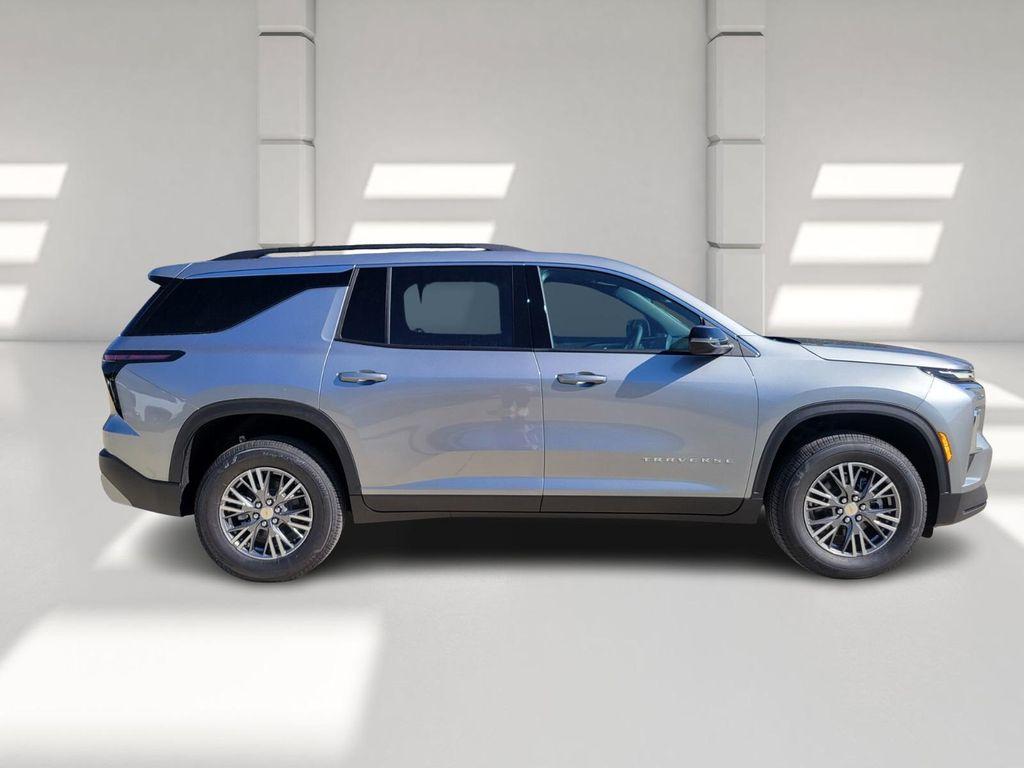 new 2026 Chevrolet Traverse car, priced at $40,825