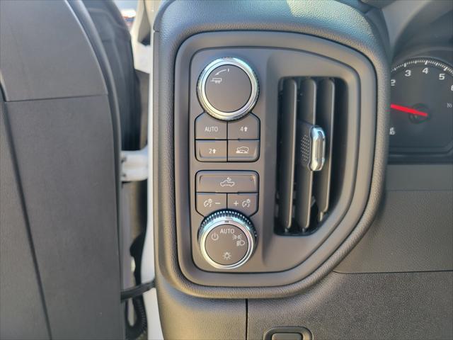 new 2025 GMC Sierra 1500 car, priced at $44,095
