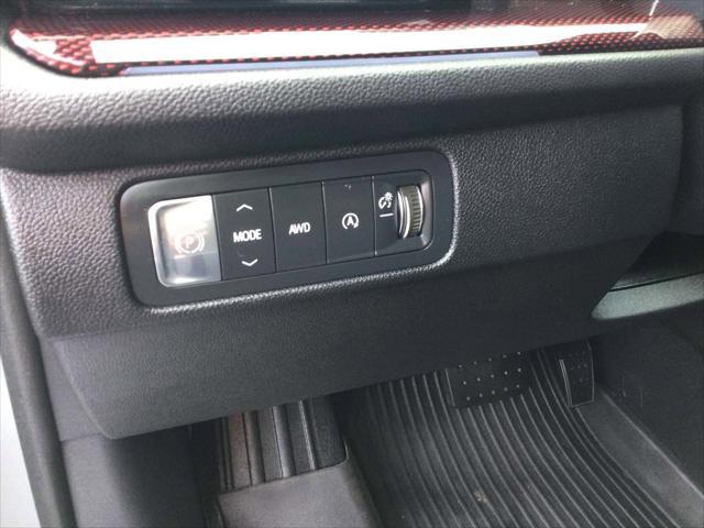 used 2024 Chevrolet Traverse car, priced at $55,995