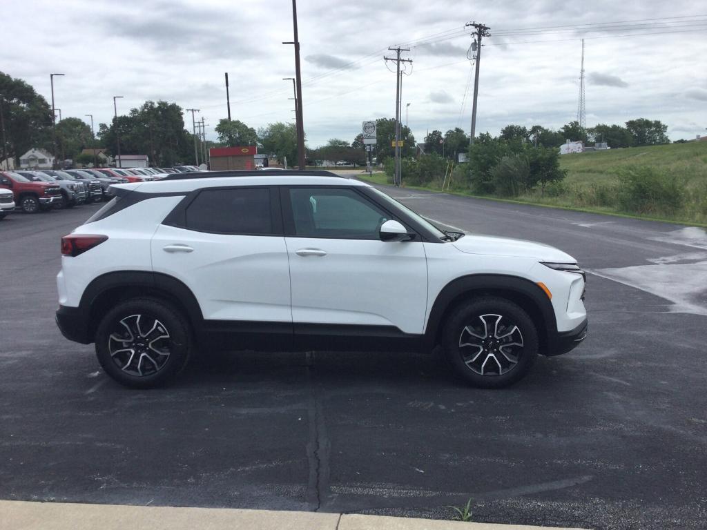 new 2024 Chevrolet TrailBlazer car, priced at $27,500