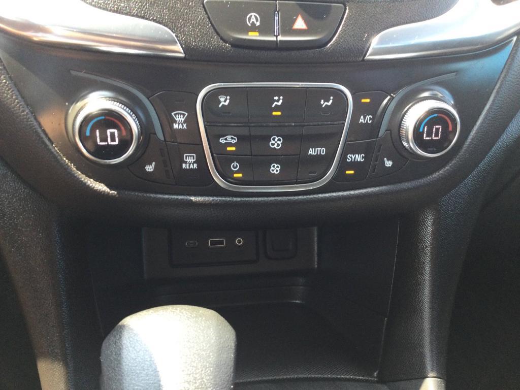 used 2024 Chevrolet Equinox car, priced at $25,995