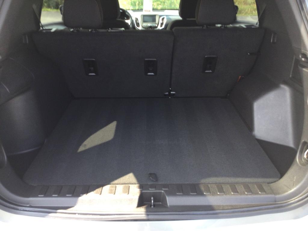 used 2024 Chevrolet Equinox car, priced at $25,995