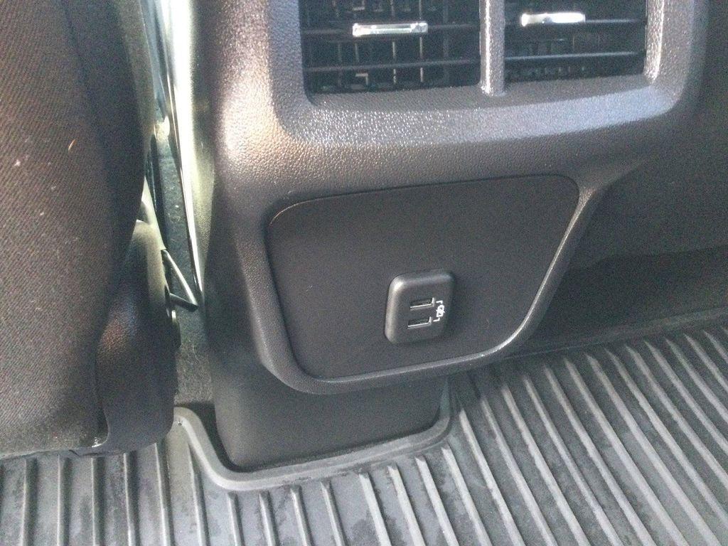 used 2024 Chevrolet Equinox car, priced at $25,995
