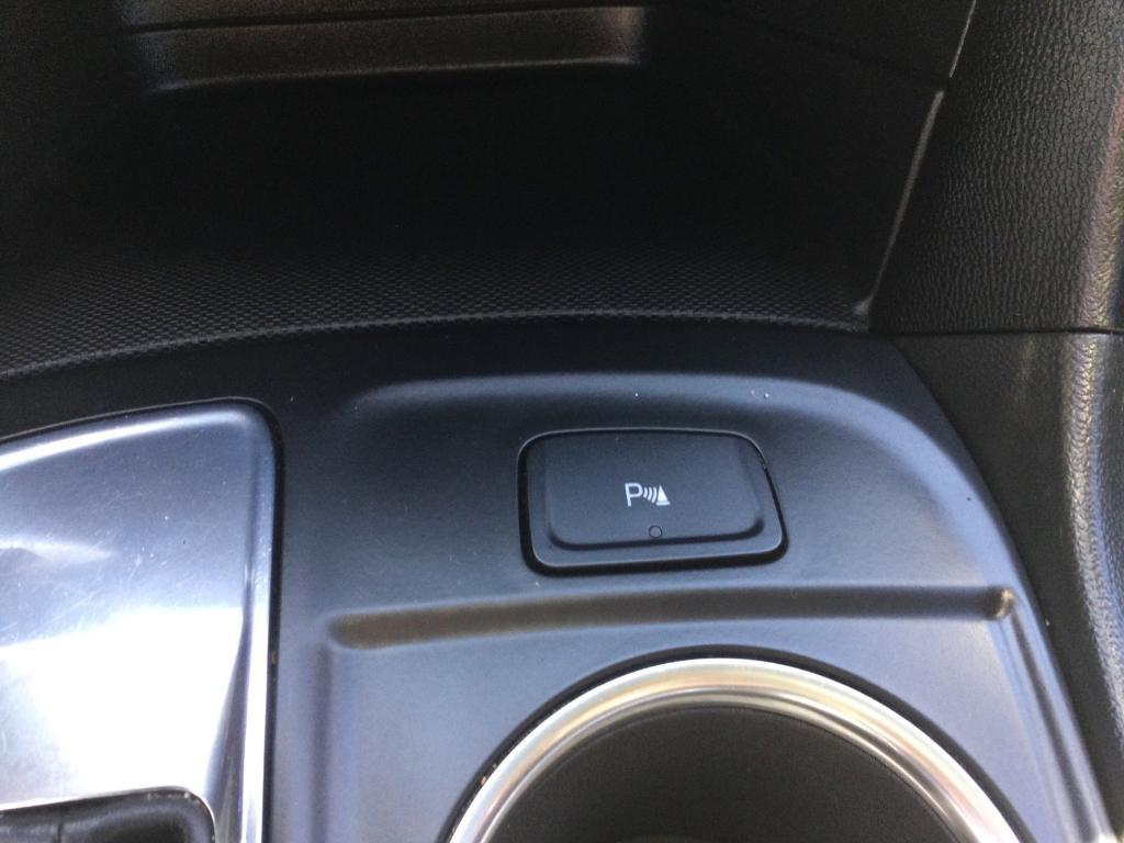 used 2023 Chevrolet Equinox car, priced at $25,995