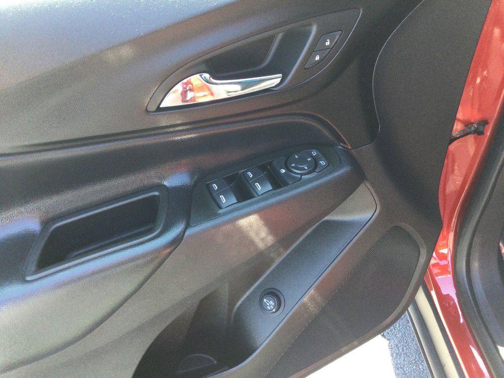 used 2023 Chevrolet Equinox car, priced at $25,995