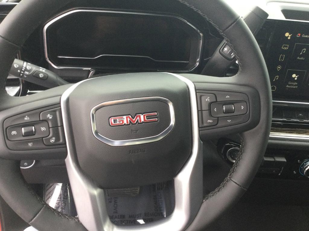 new 2025 GMC Sierra 1500 car, priced at $55,245