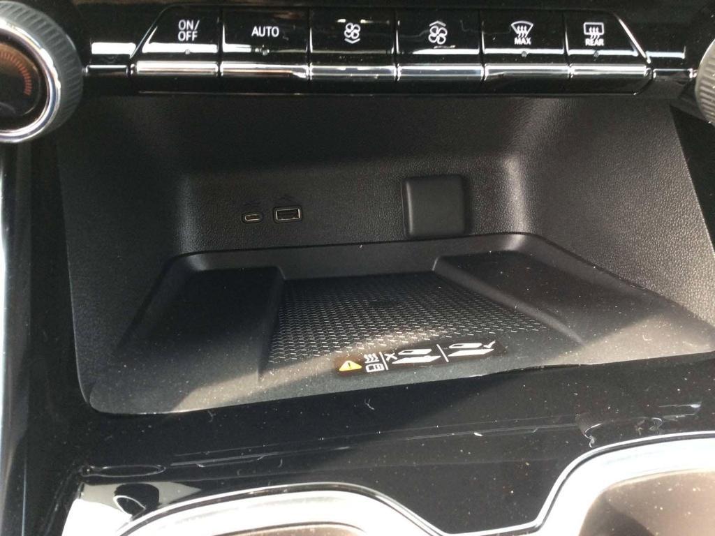 new 2025 Chevrolet Traverse car, priced at $56,995