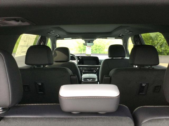 new 2025 Chevrolet Traverse car, priced at $59,145