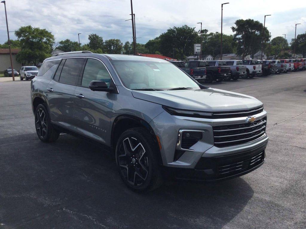 new 2025 Chevrolet Traverse car, priced at $59,145