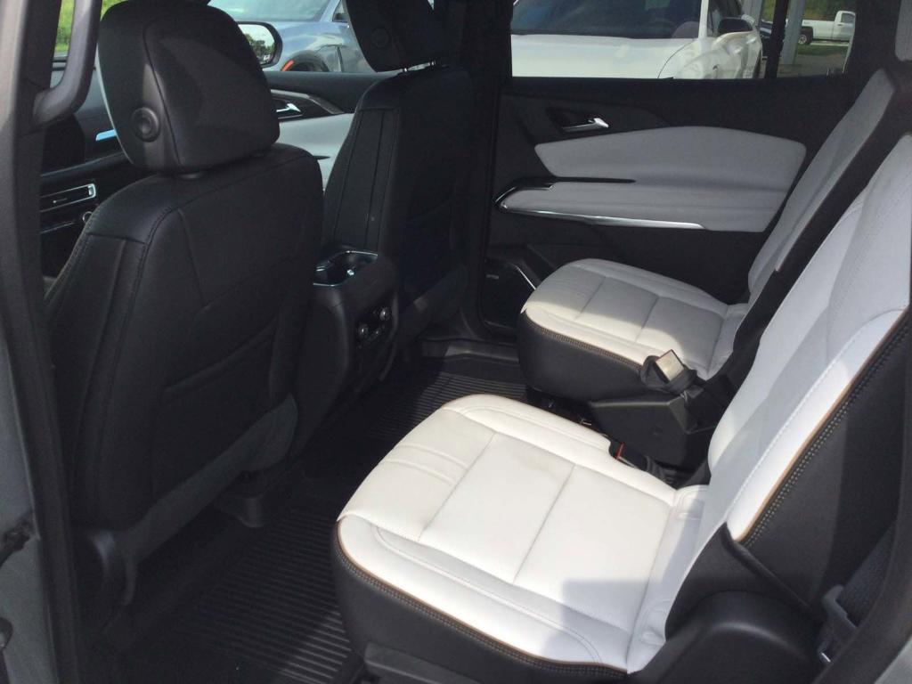 new 2025 Chevrolet Traverse car, priced at $56,995