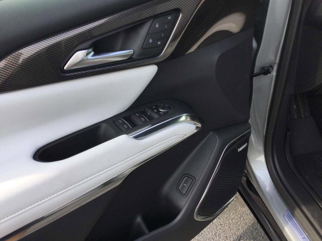 new 2025 Chevrolet Traverse car, priced at $56,995