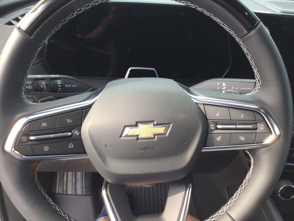 new 2025 Chevrolet Traverse car, priced at $56,995